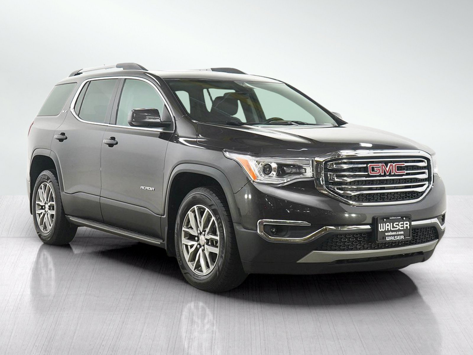 Used 2018 GMC Acadia SLE AWD/4WD image 7