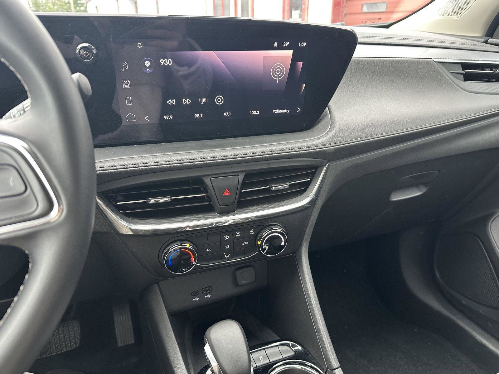 Used 2025 Buick Encore GX Preferred image 11