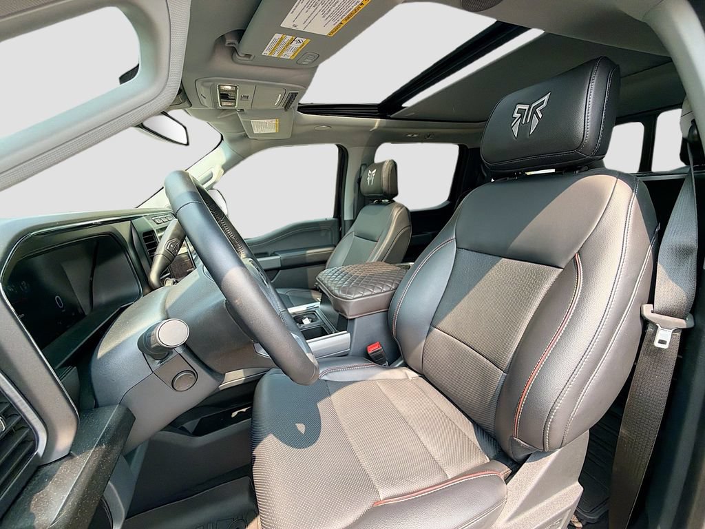 Used 2024 Ford F250 Lariat w/ Lariat Ultimate Package AWD/4WD image 5
