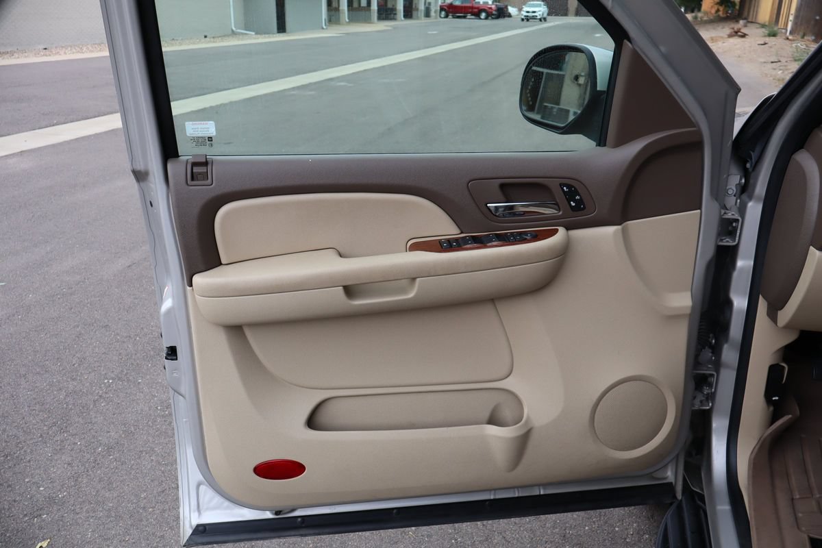 Used 2008 GMC Yukon SLT AWD/4WD image 24