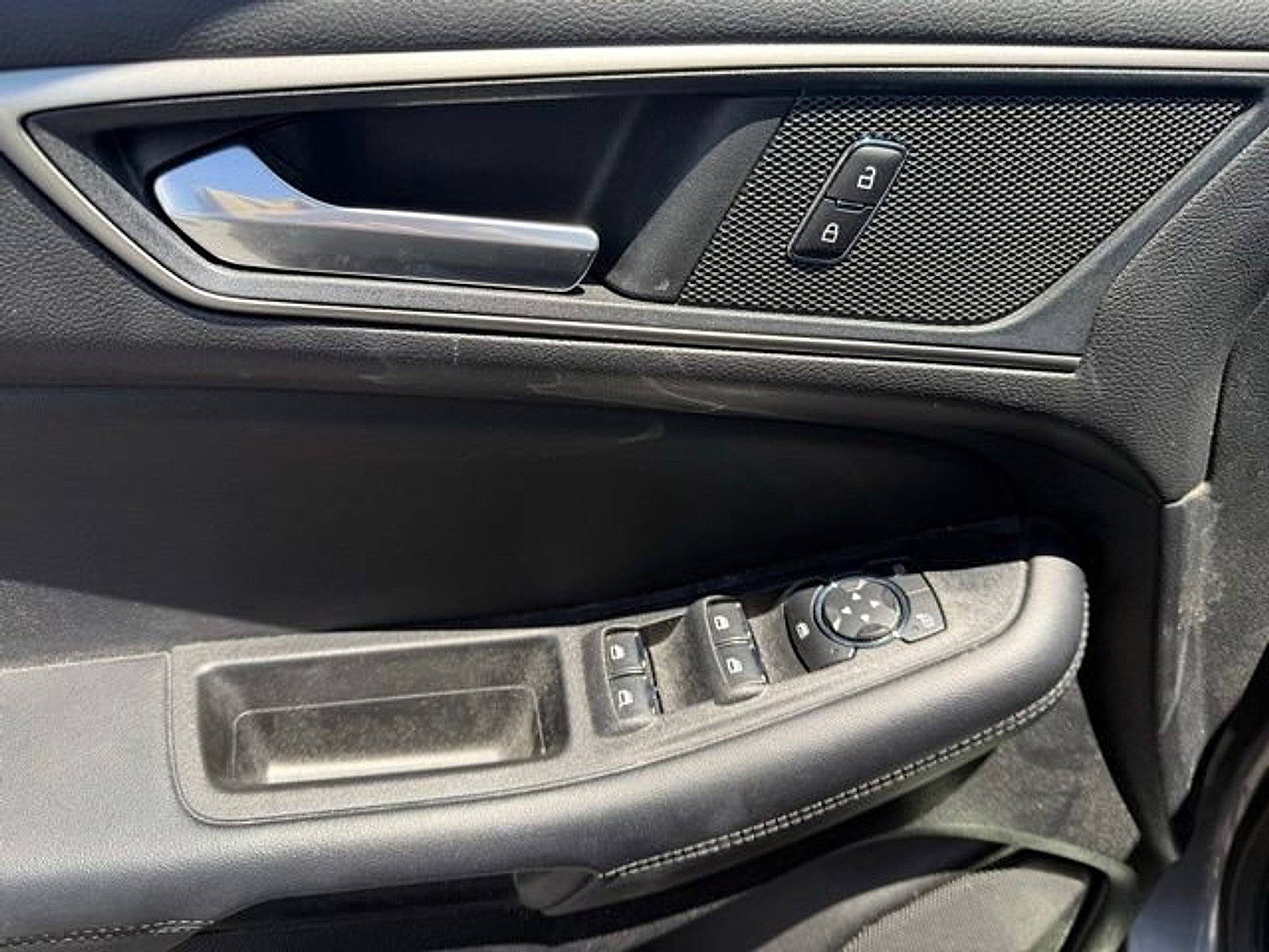 Used 2022 Ford Edge SEL w/ Convenience Package AWD/4WD image 10
