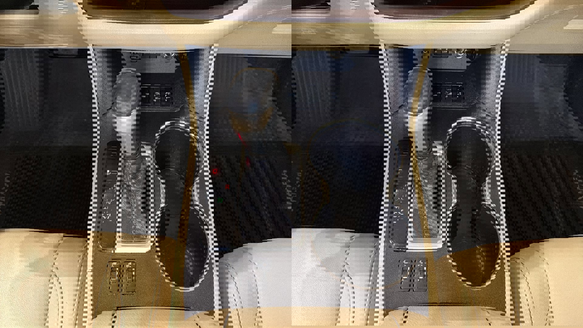 Used 2017 Toyota Highlander XLE AWD/4WD image 23