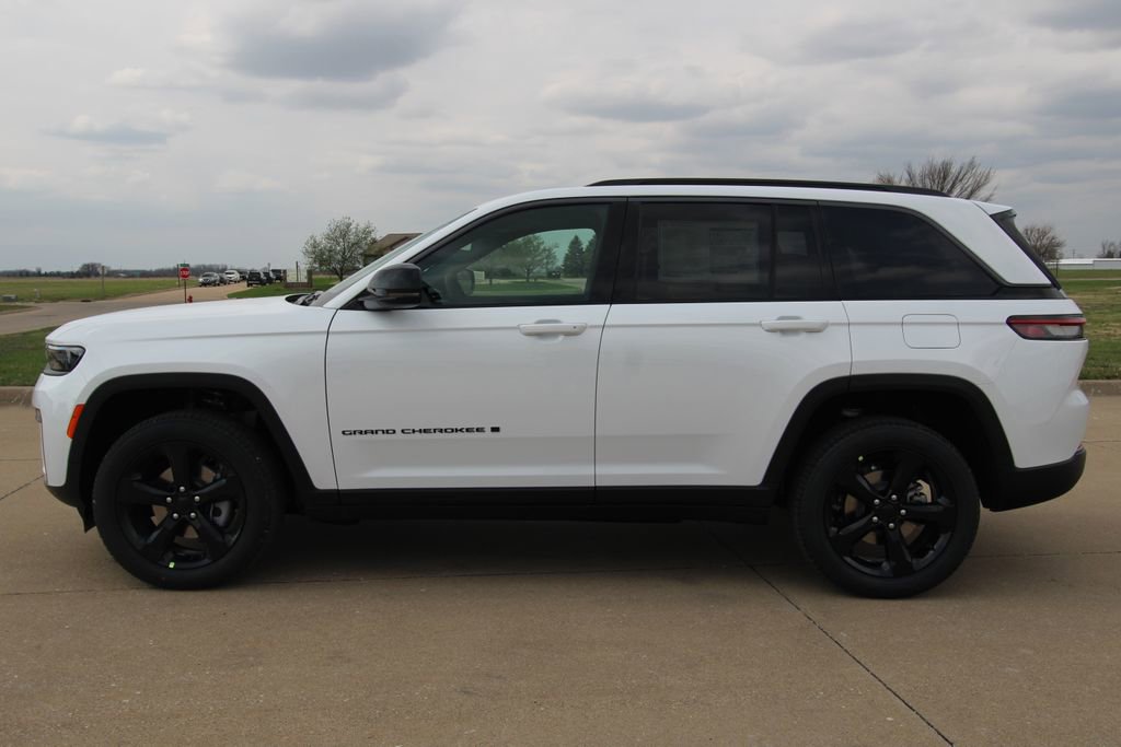 New 2026 Jeep Grand Cherokee Limited image 16