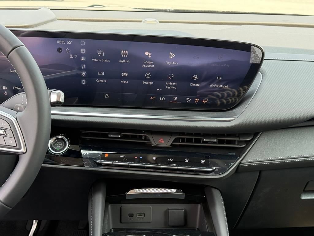 New 2025 Buick Envision Preferred image 18
