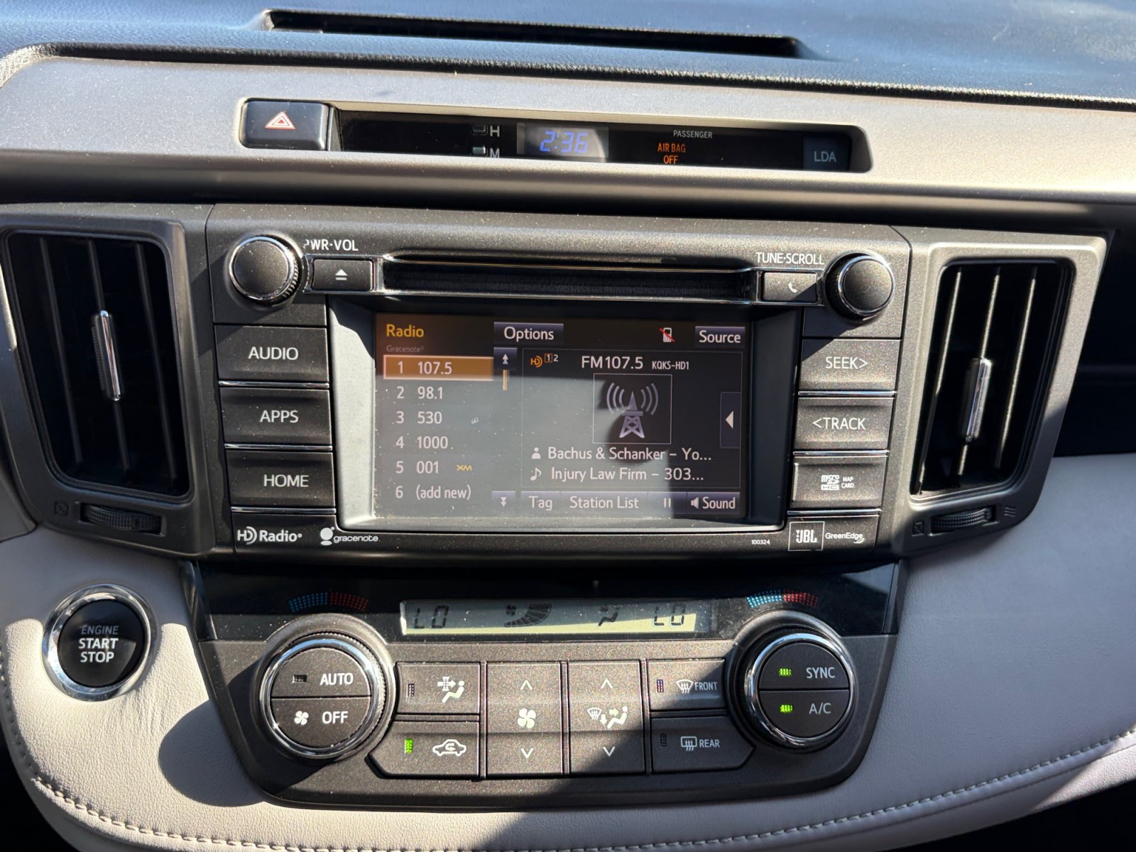Used 2015 Toyota RAV4 Limited w/ Technology Package AWD/4WD image 26