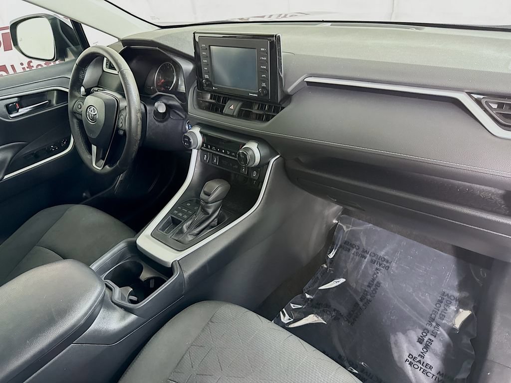 Certified 2020 Toyota RAV4 XLE w/ Convenience Package AWD/4WD image 33