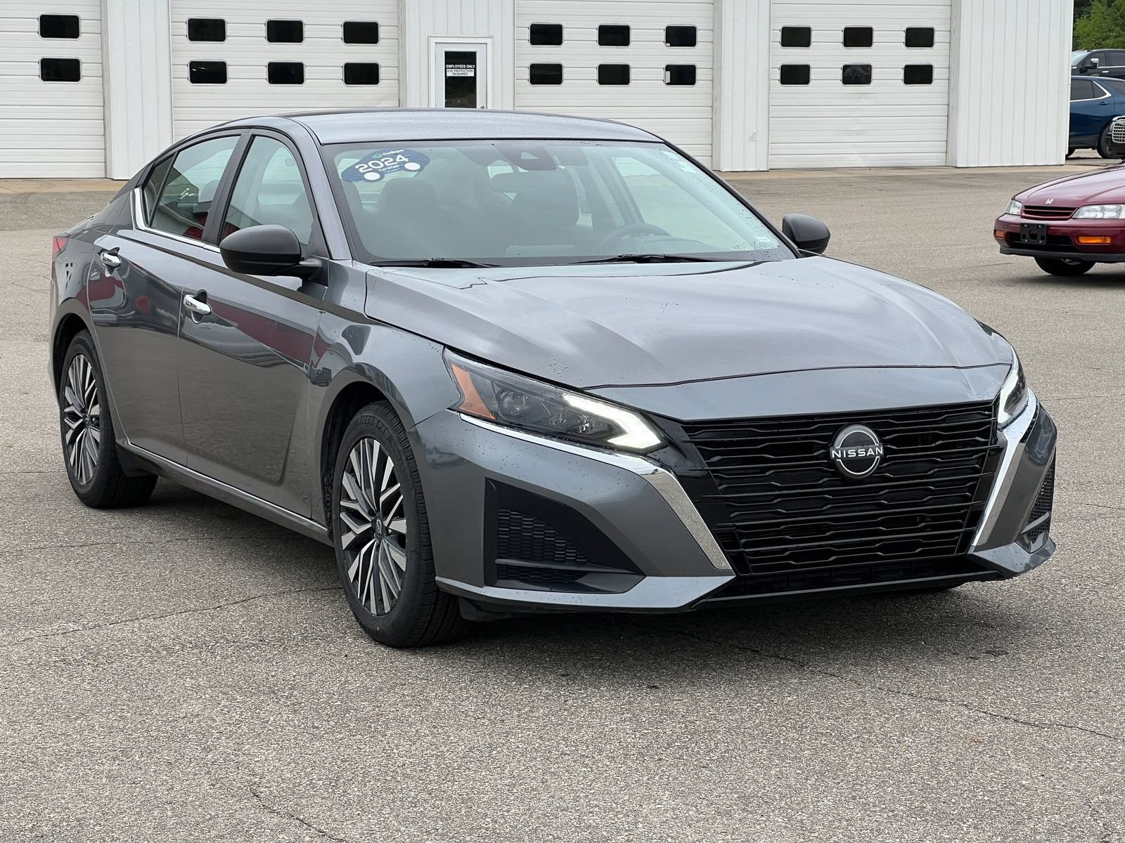 Used 2024 Nissan Altima 2.5 SV FWD image 35