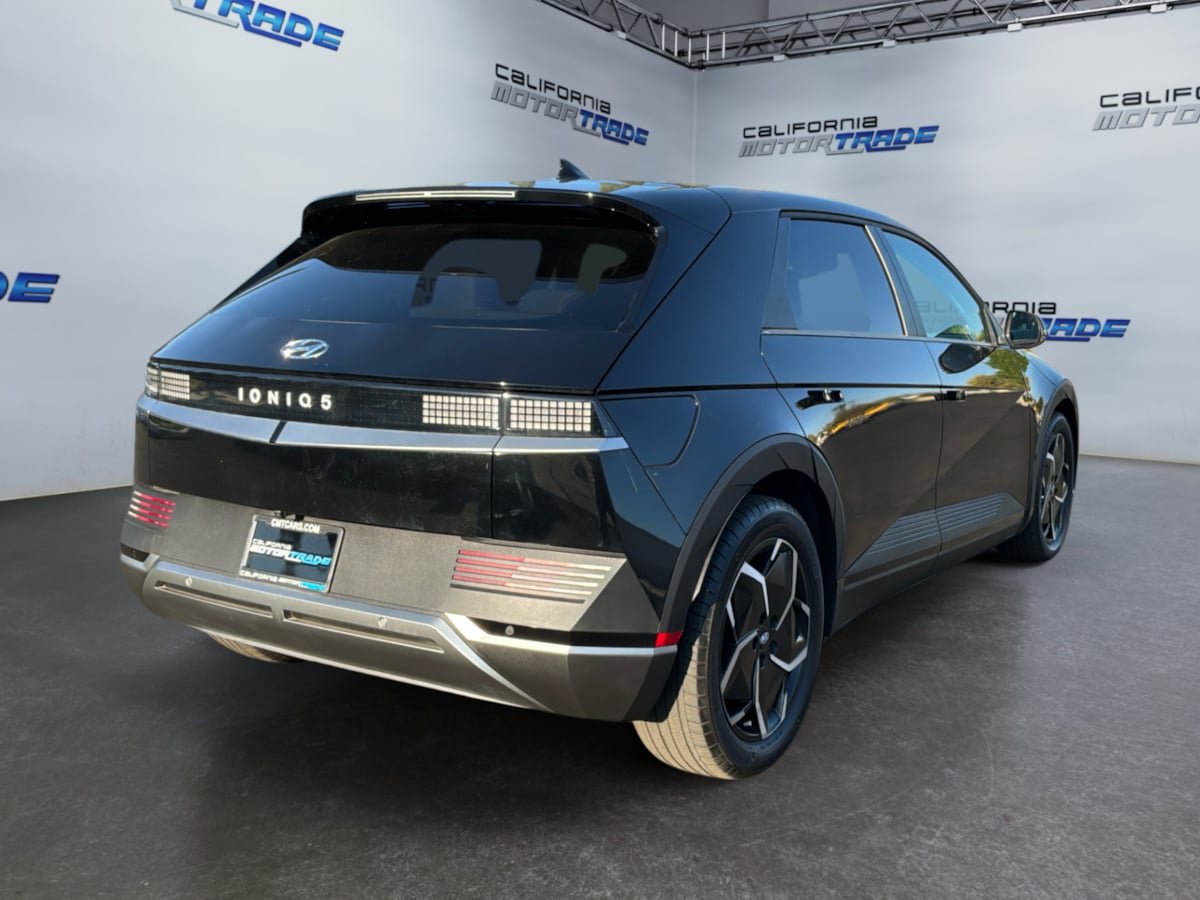 Used 2024 Hyundai Ioniq 5 SE RWD image 5