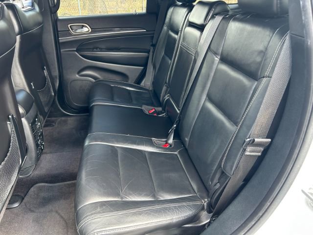Used 2017 Jeep Grand Cherokee Limited image 24