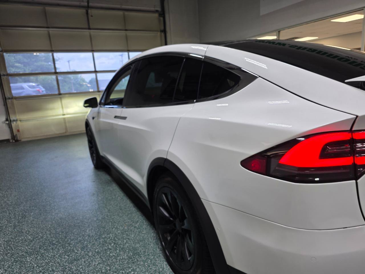 Used 2018 Tesla Model X 75D AWD/4WD image 10