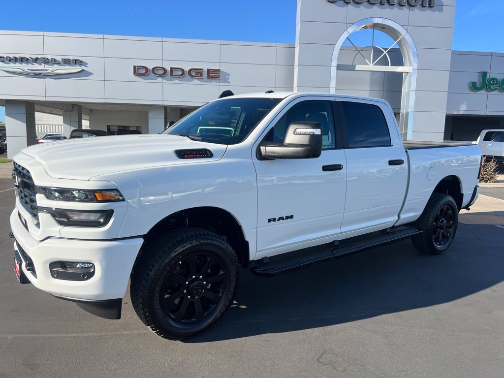 Used 2026 RAM 2500 Big Horn AWD/4WD image 2