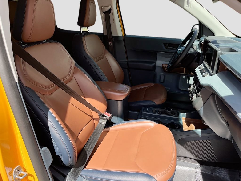 Used 2023 Ford Maverick Lariat w/ Lariat Luxury Package image 30