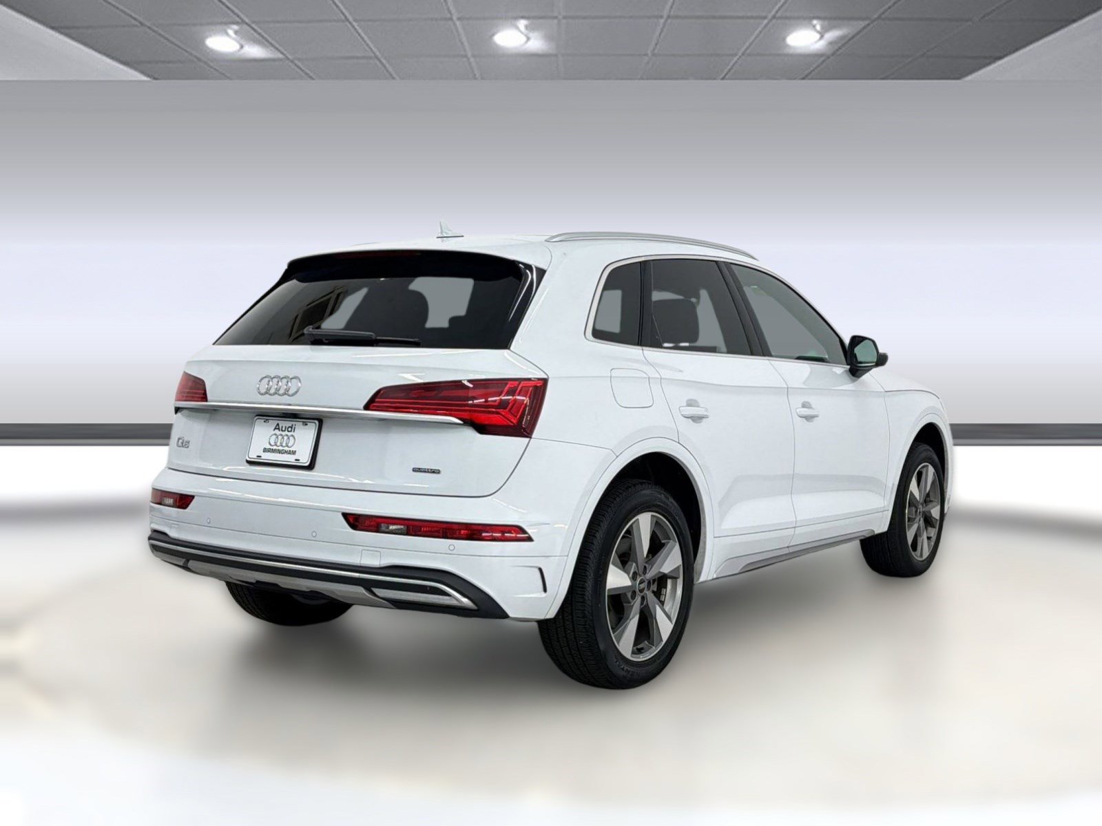 Used 2023 Audi Q5 2.0T Premium w/ Convenience Package AWD/4WD image 9