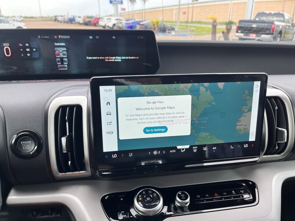 New 2025 Ford Expedition Active image 15