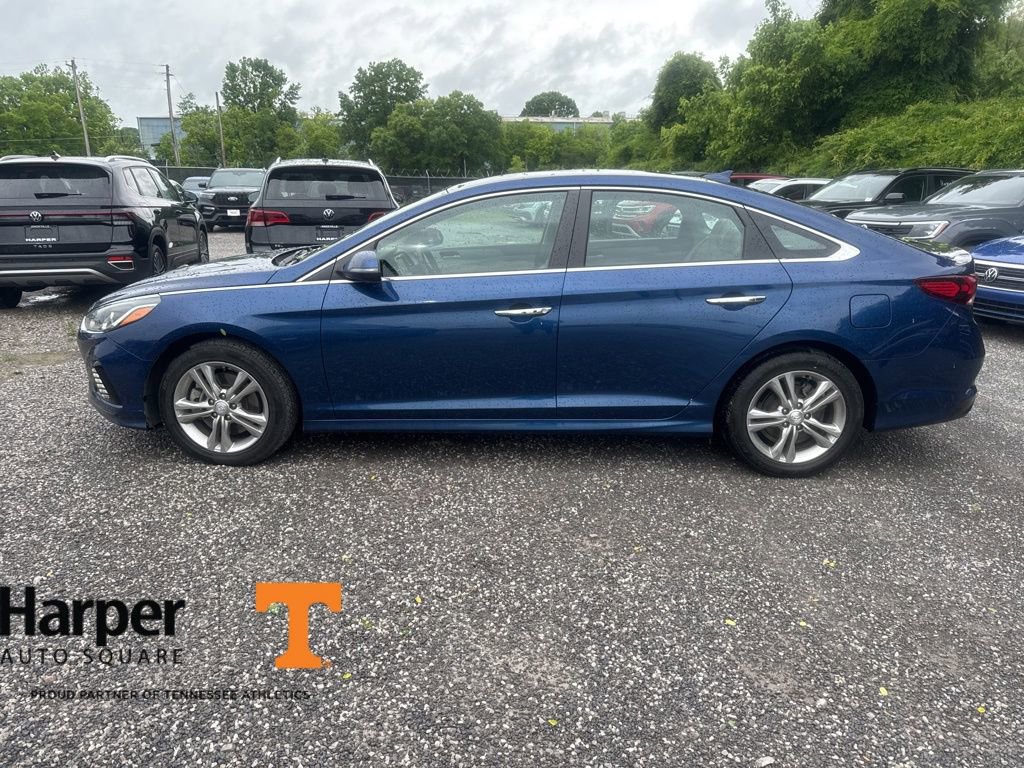 Used 2019 Hyundai Sonata SEL w/ Tech Package 02 FWD image 2