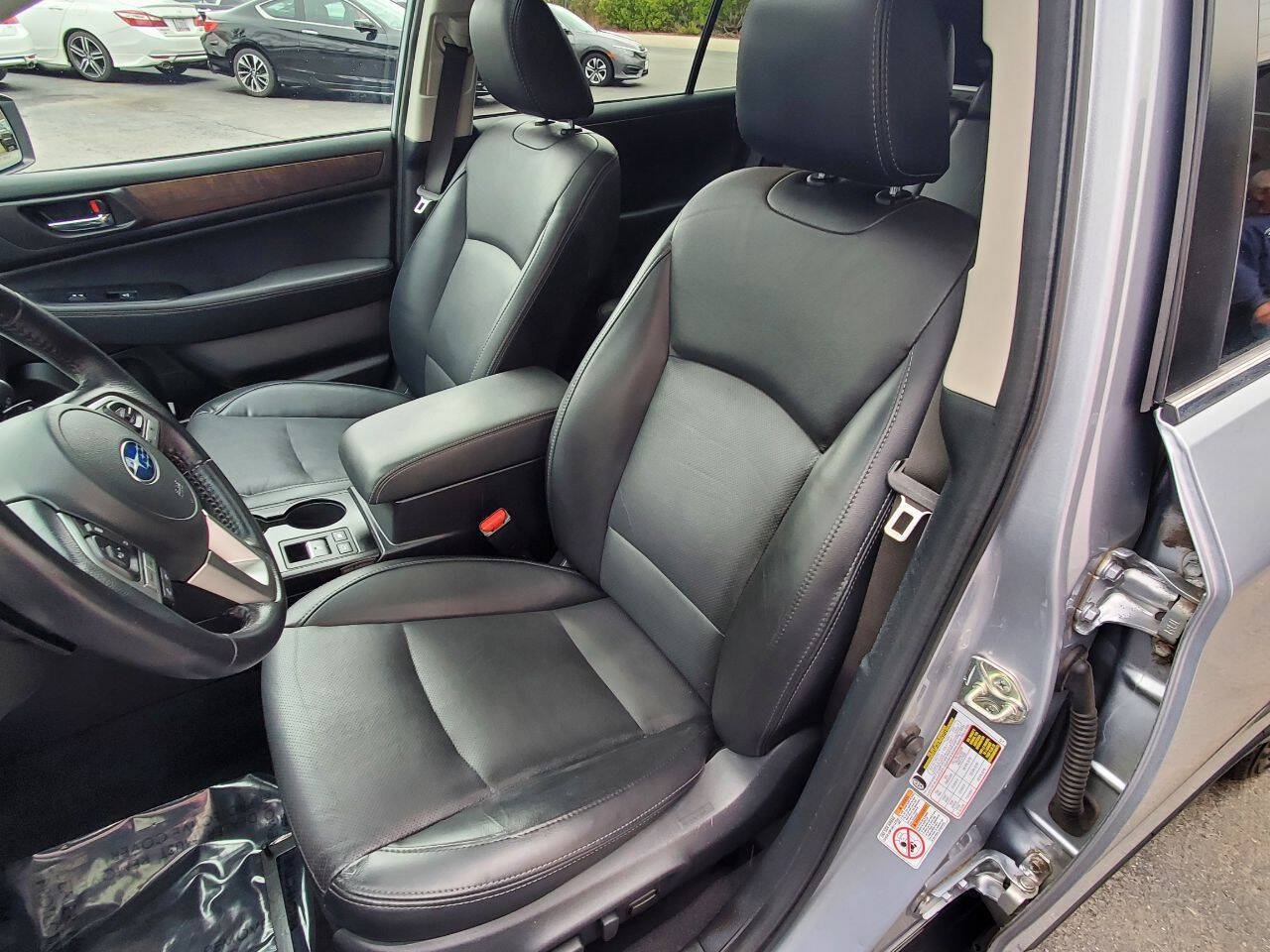 Used 2017 Subaru Outback 3.6R Limited AWD/4WD image 10