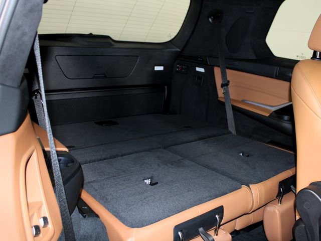 Used 2020 BMW X7 xDrive40i w/ Premium Package image 28
