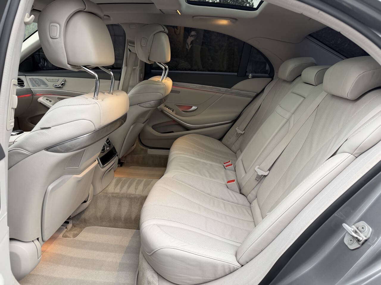 Used 2015 Mercedes-Benz S 550 Sedan image 26