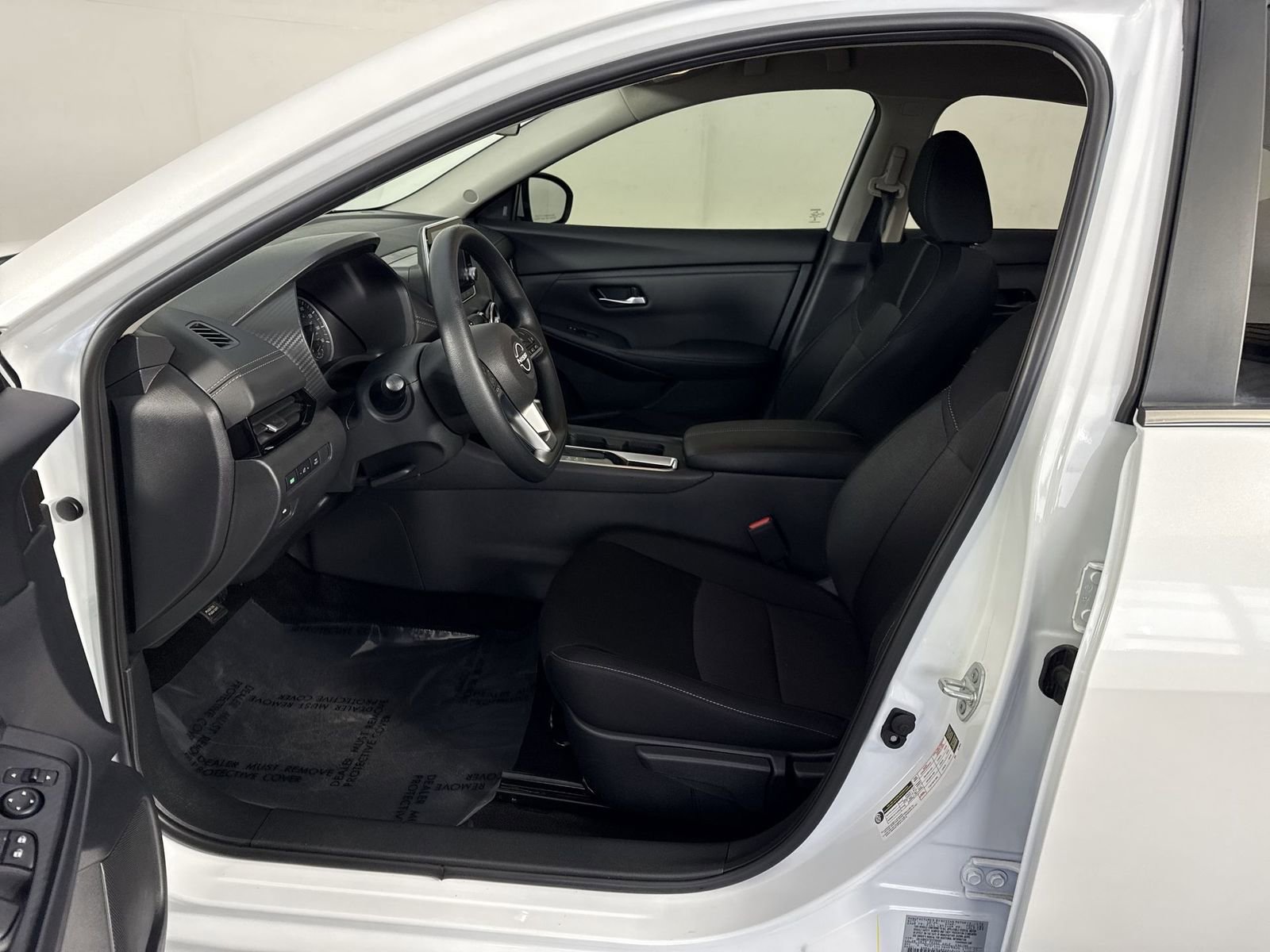 Certified 2025 Nissan Sentra SV image 5