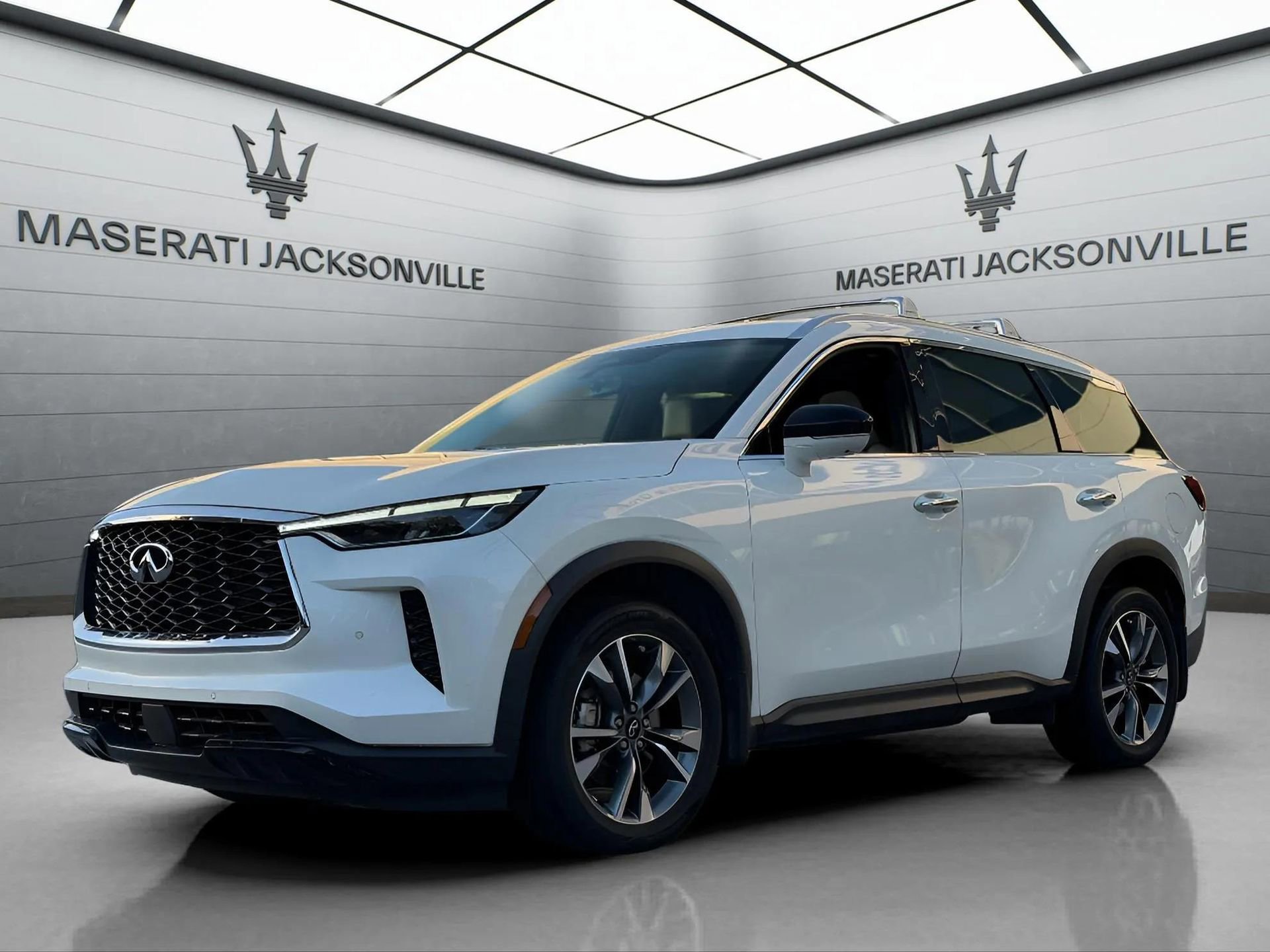 Used 2023 INFINITI QX60 Luxe w/ Cargo Package image 7