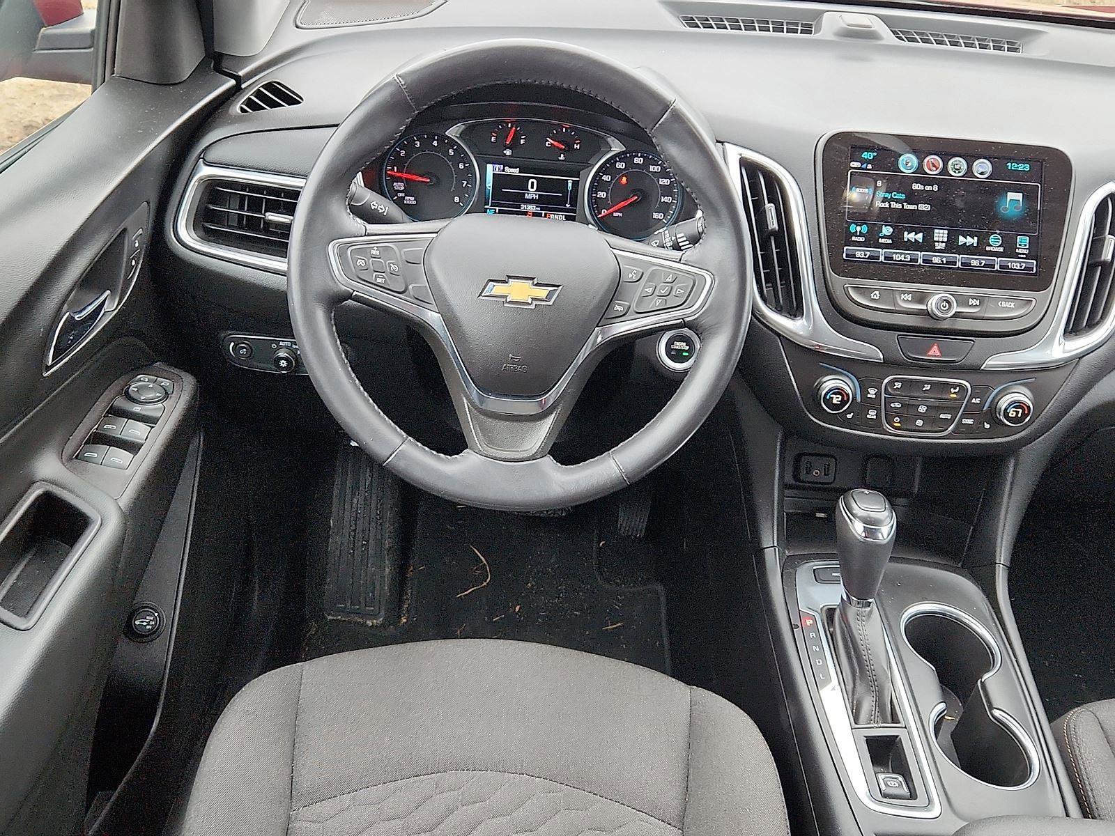 Used 2018 Chevrolet Equinox LT w/ Sun & Infotainment Package image 9