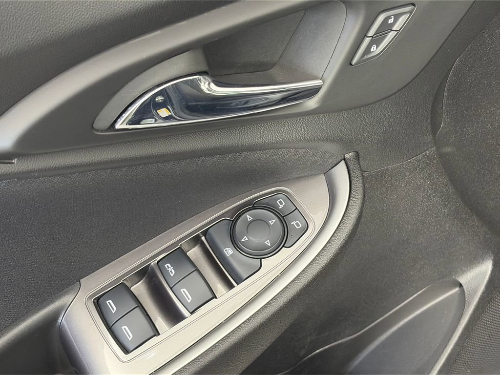 Used 2023 Chevrolet Malibu LT FWD image 25