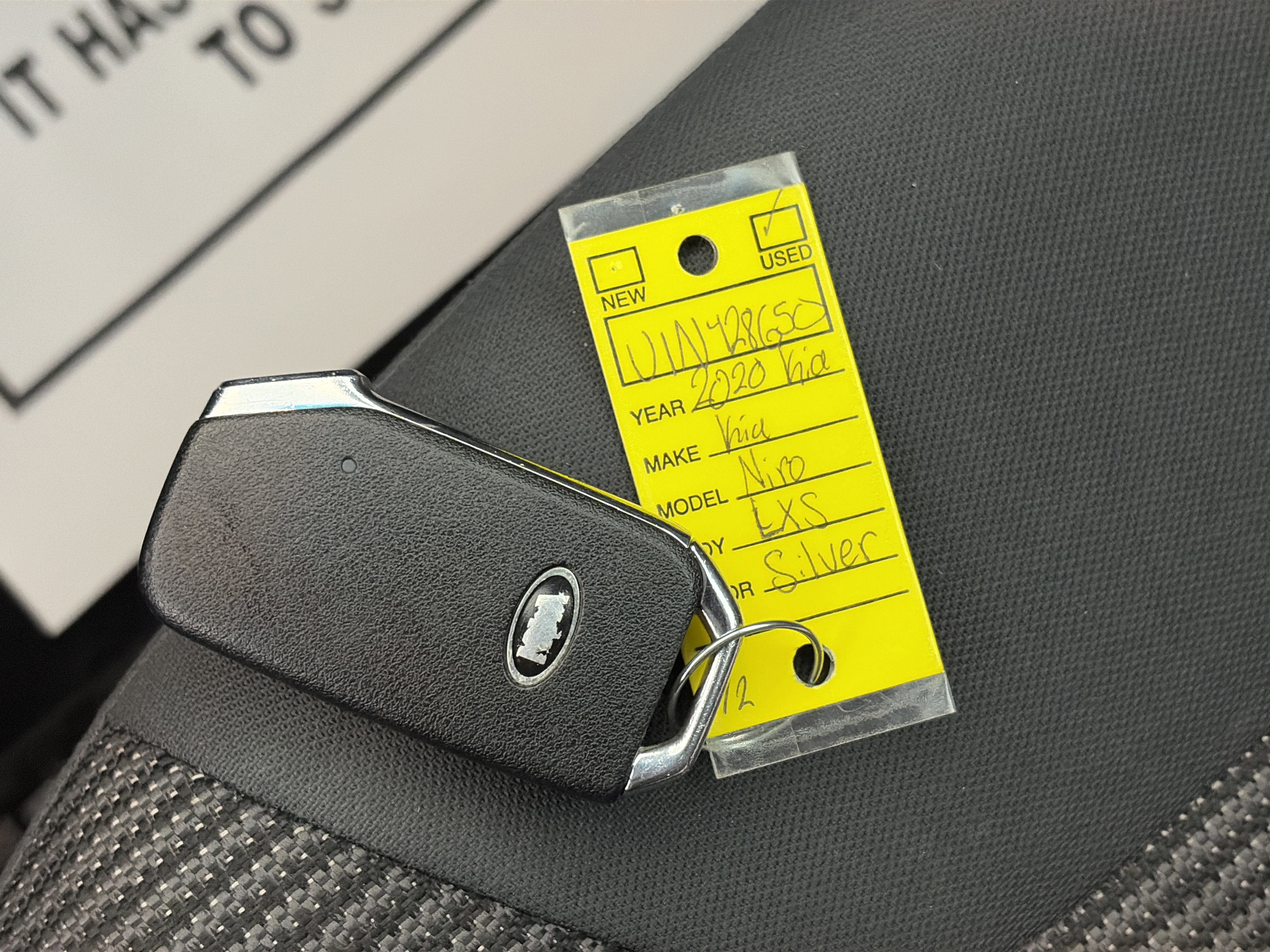 Used 2020 Kia Niro LXS image 30