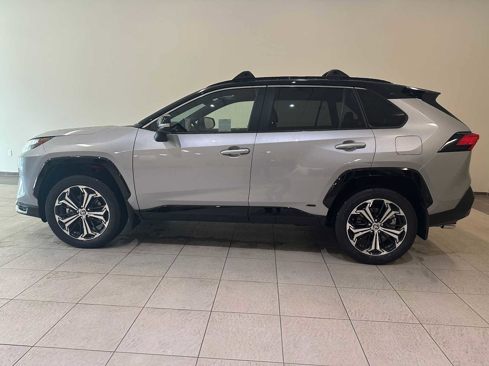 Certified 2025 Toyota RAV4 XSE w/ Weather Package AWD/4WD image 3