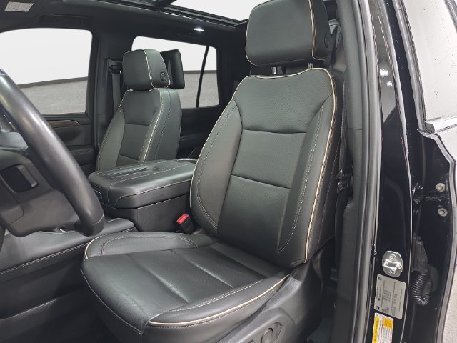 Used 2023 Chevrolet Tahoe Premier w/ Advanced Technology Package AWD/4WD image 14