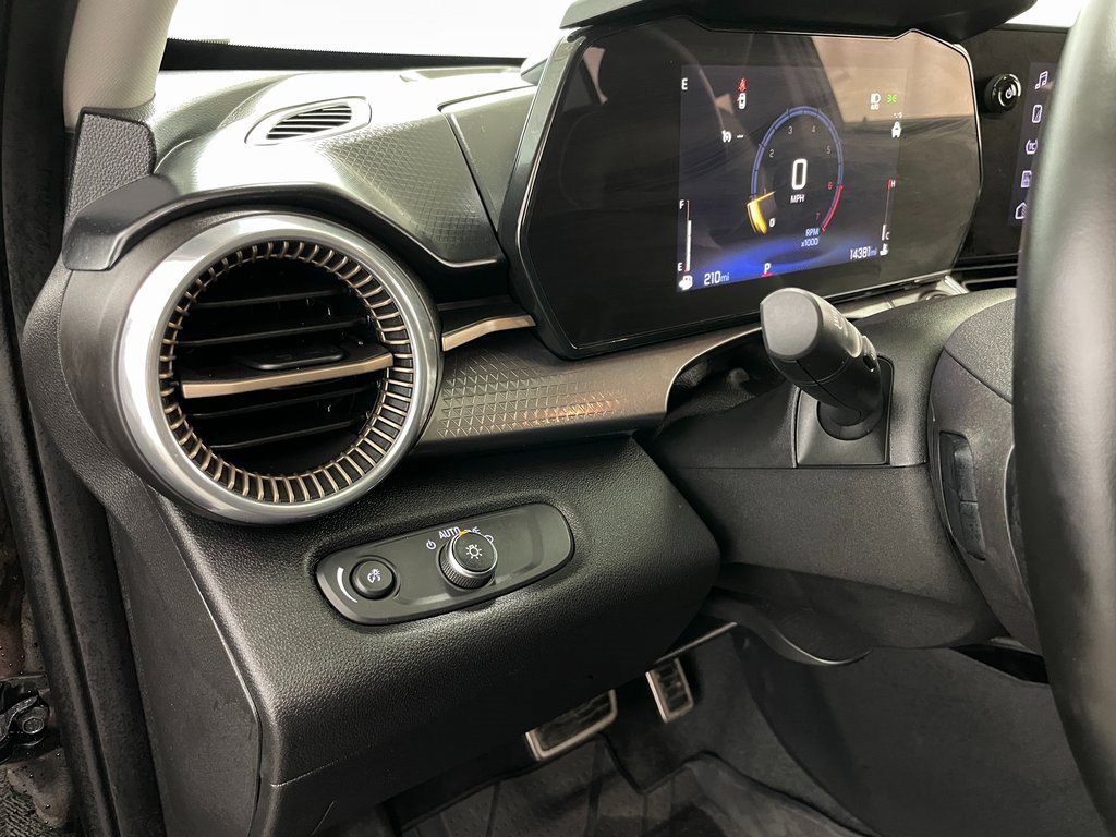 Certified 2024 Chevrolet Trax ACTIV w/ Sunroof Package image 25