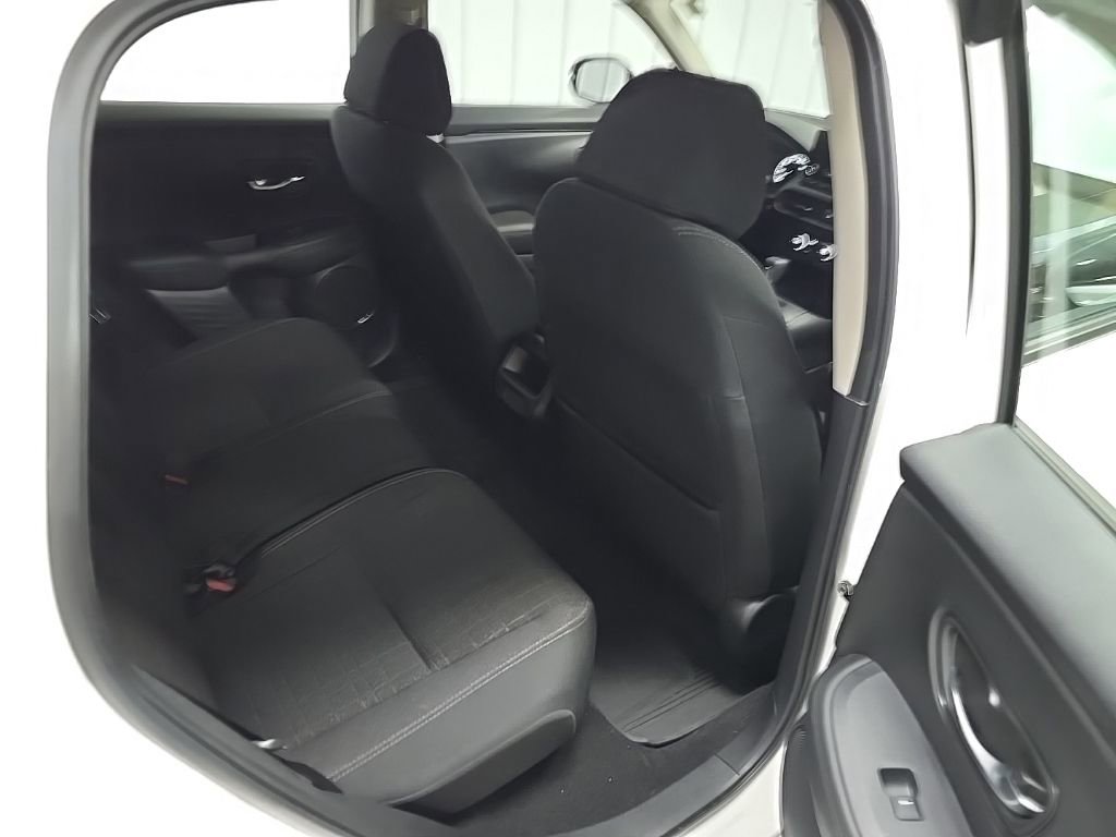 Used 2024 Honda HR-V LX image 17