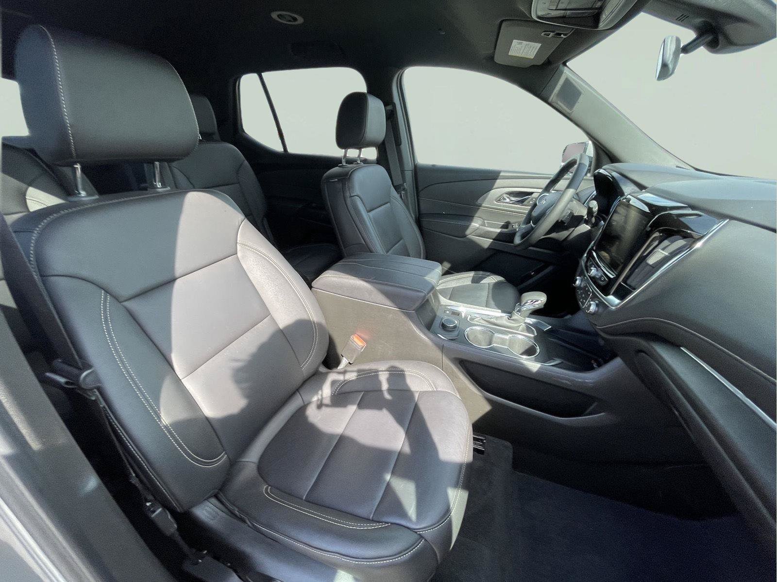 Used 2023 Chevrolet Traverse LT AWD/4WD image 23