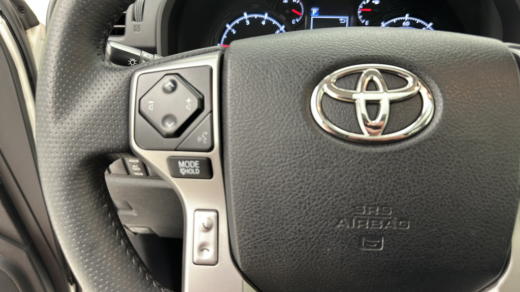 Used 2021 Toyota 4Runner SR5 Premium w/ Moonroof Package AWD/4WD image 20