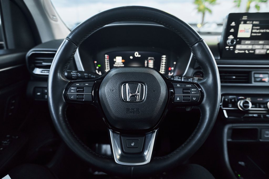 Used 2023 Honda Pilot Elite image 36