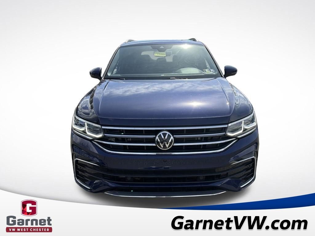 Certified 2023 Volkswagen Tiguan SEL R-Line image 9