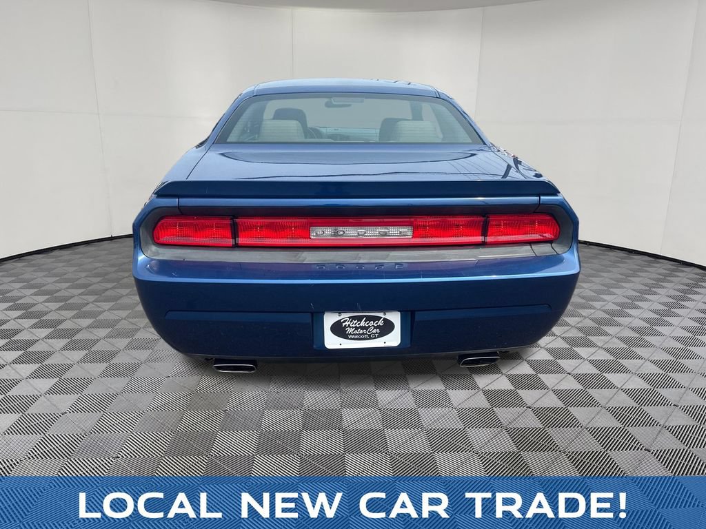 Used 2009 Dodge Challenger R/T RWD image 4