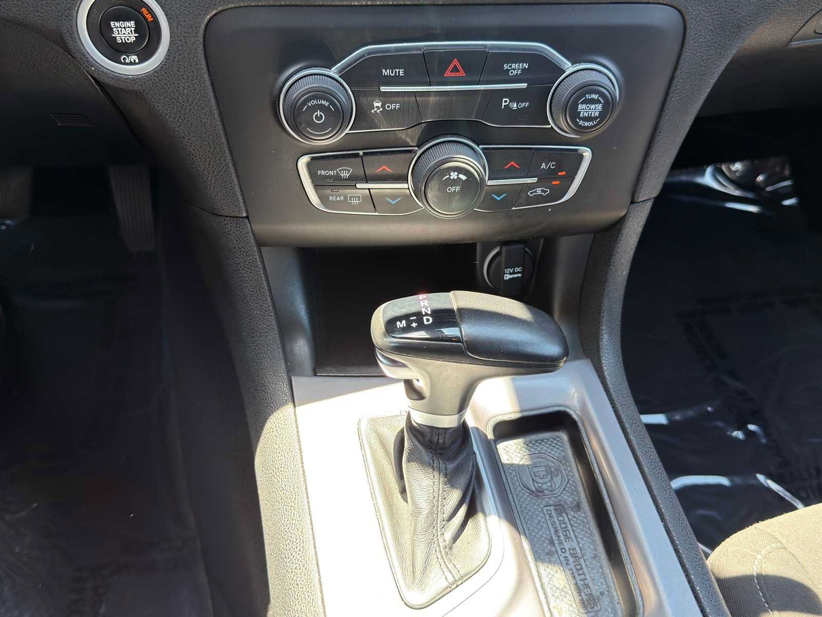 Used 2023 Dodge Charger SXT RWD image 19