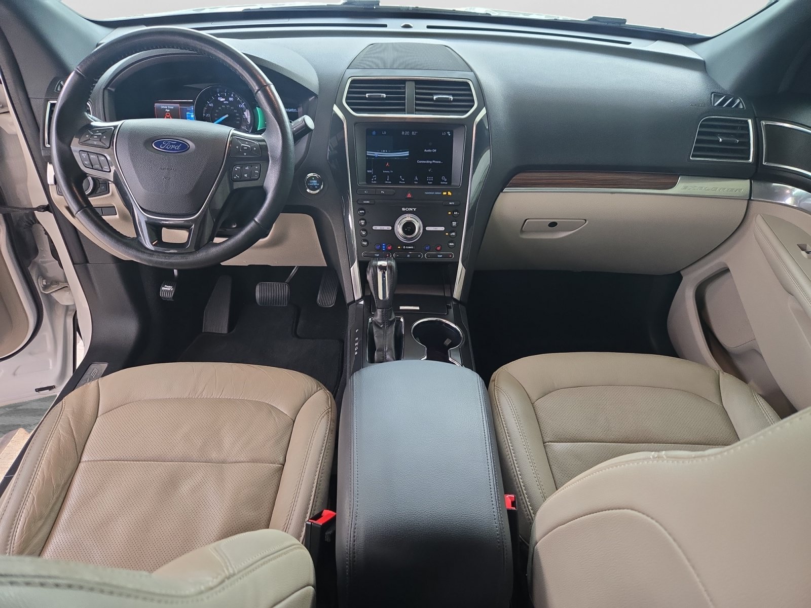 Used 2019 Ford Explorer Limited w/ Class III Trailer Tow Package FWD image 15