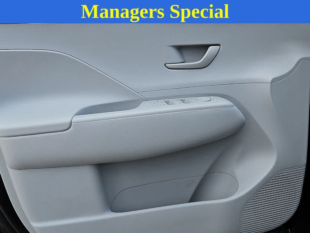 Used 2024 Hyundai Kona SEL FWD image 11
