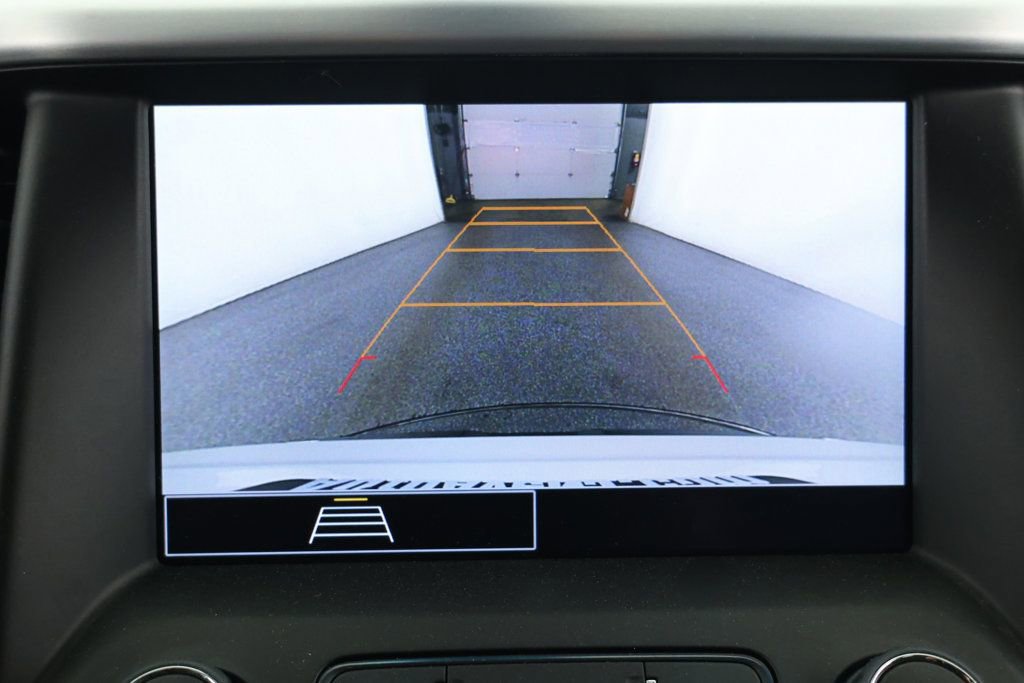 Used 2023 GMC Acadia SLE image 17