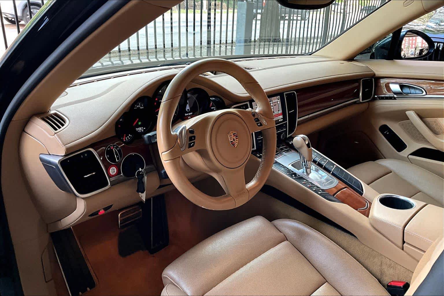 Used 2014 Porsche Panamera image 17