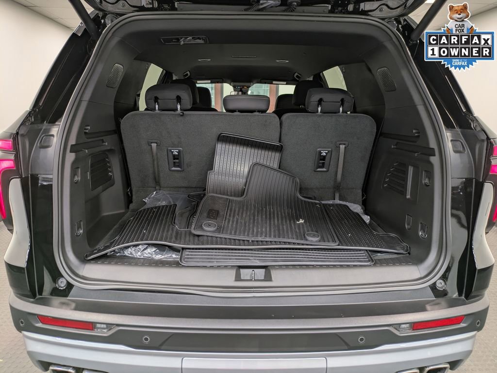 Used 2025 Chevrolet Traverse LT w/ Driver Confidence Package AWD/4WD image 24