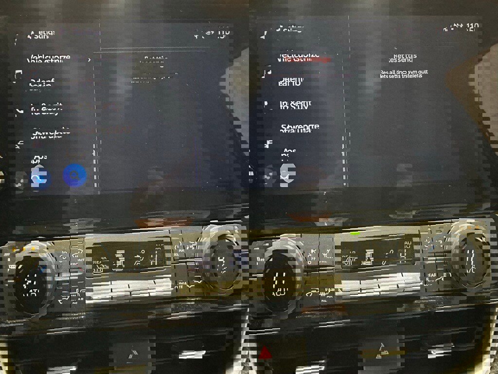 Used 2025 Toyota Grand Highlander AWD image 39