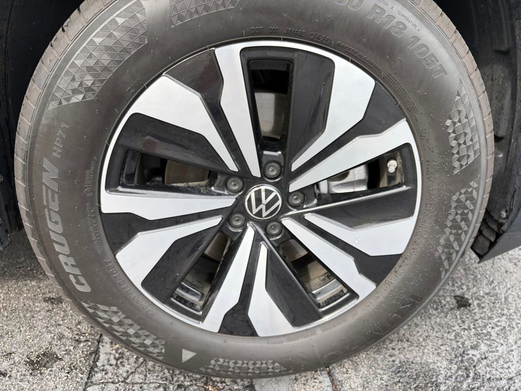 Certified 2026 Volkswagen Atlas SE FWD image 31