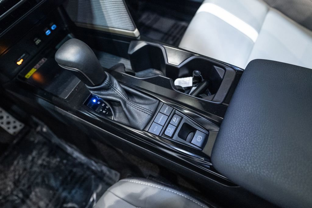 Certified 2025 Toyota Camry SE image 18