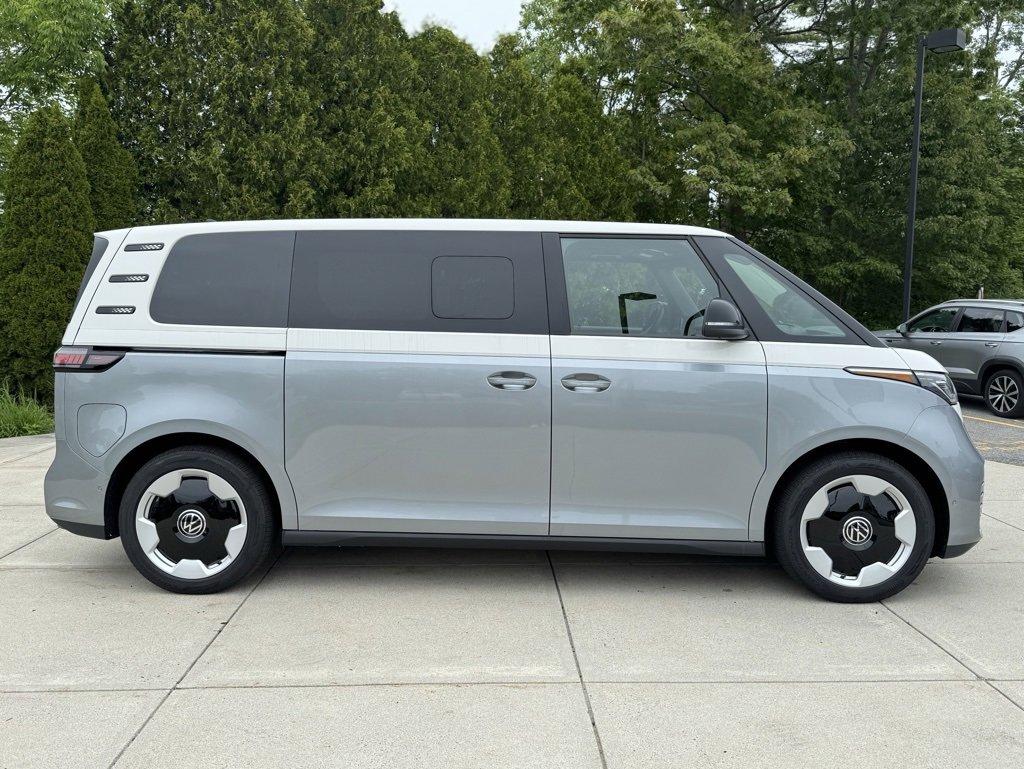 New 2025 Volkswagen ID. Buzz Pro S Plus image 7
