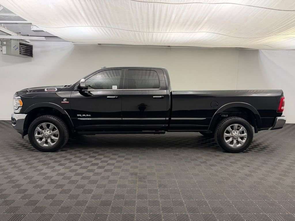 Used 2022 RAM 3500 Limited AWD/4WD image 2