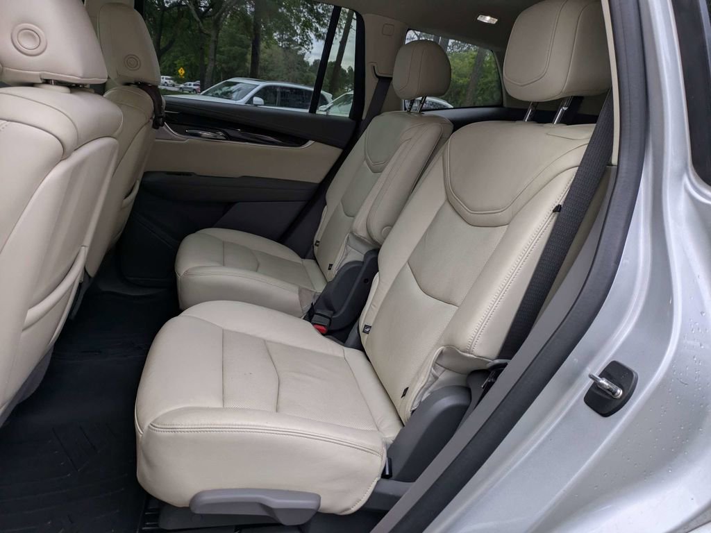 Used 2020 Cadillac XT6 Premium Luxury FWD image 14