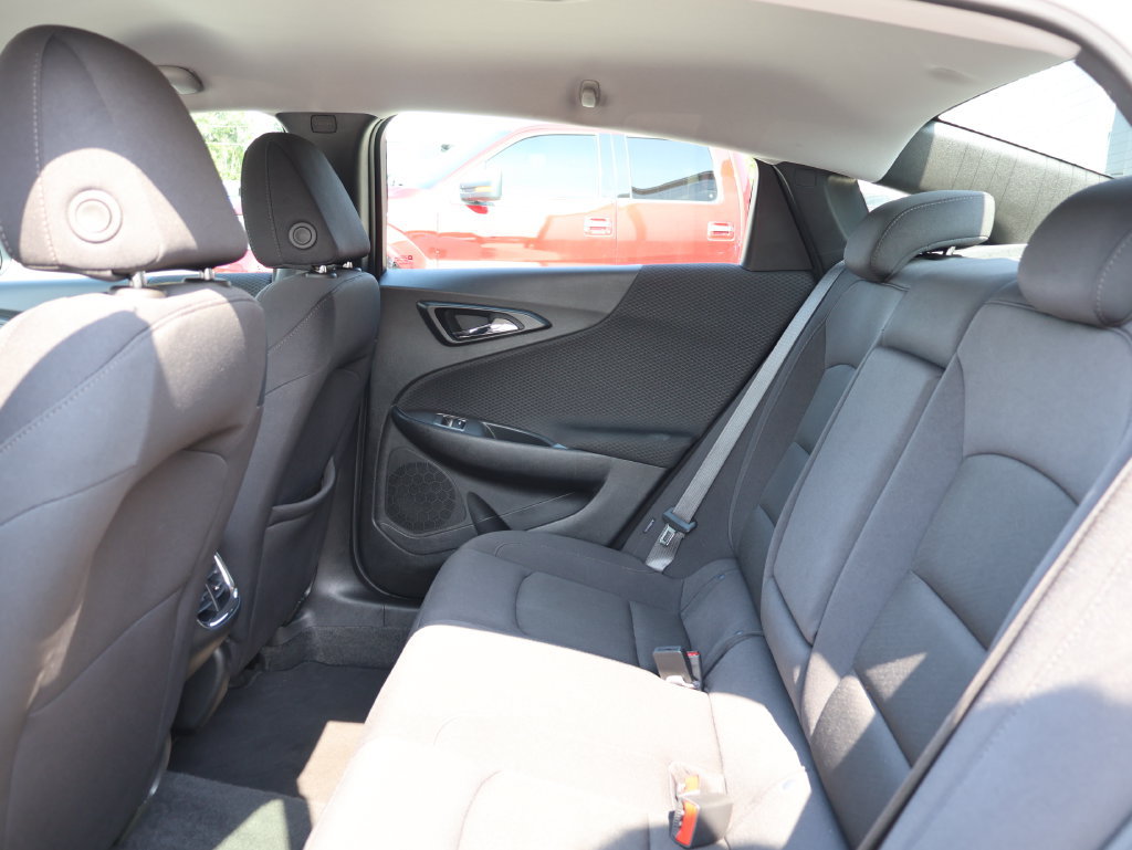 Used 2024 Chevrolet Malibu LT FWD image 17