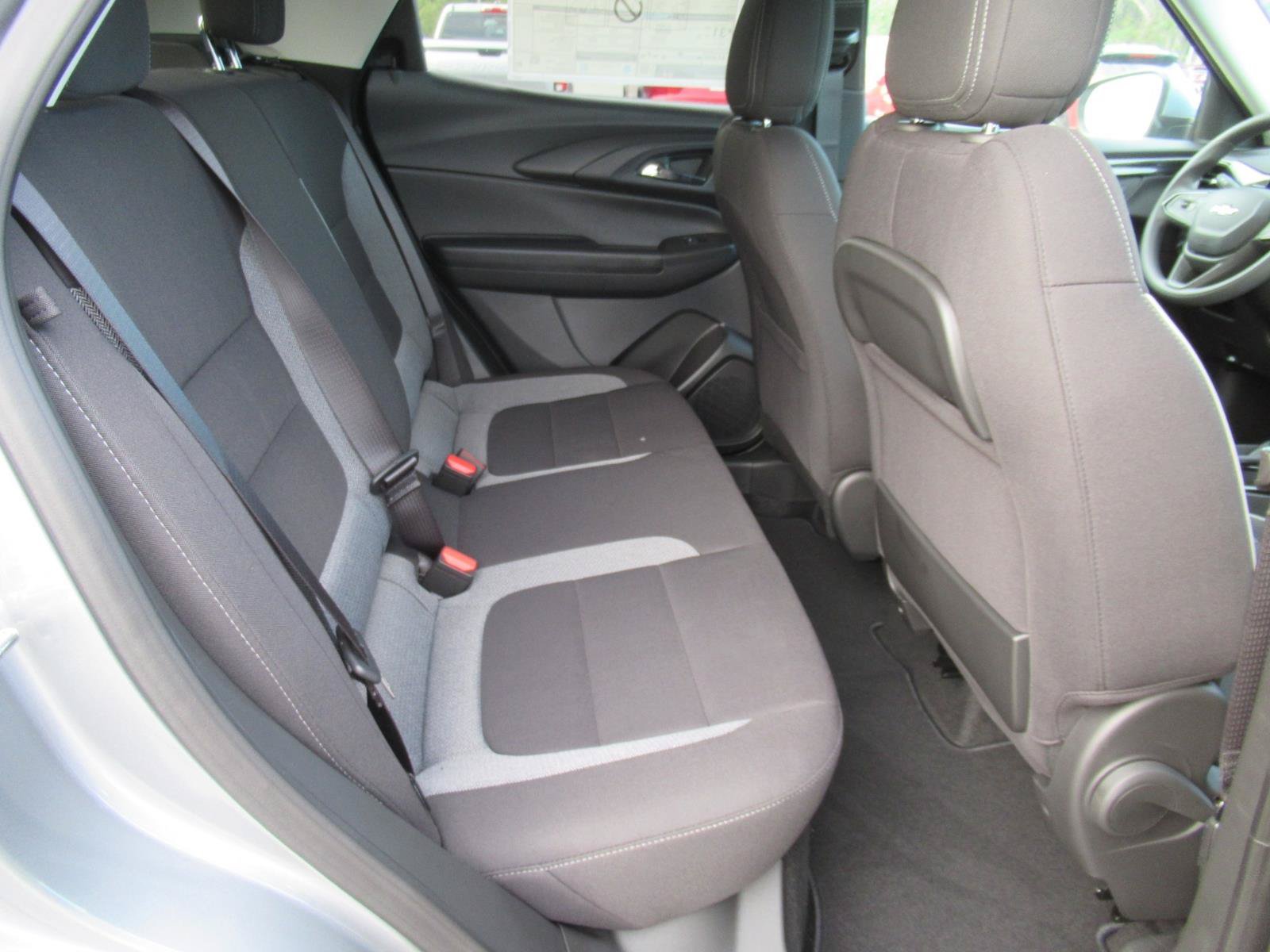 New 2026 Chevrolet TrailBlazer LT w/ Driver Confidence Package FWD image 32